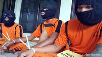 Kini ketiga pelaku telah ditangkap polisi.