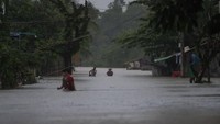 Banjir memang kerap melanda Myanmar begitu musim hujan tiba. PBB pernah menyatakan Myanmar termasuk kawasan paling rentan di kawasan Asia Tenggara. (Foto: Dok. The Nation)