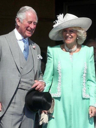 Camilla Parker Bowles dan Pangeran Charles. Foto: Getty Images Camilla Parker Bowles dan Pangeran Charles. Foto: Getty Images