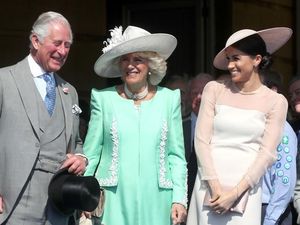 Sorry Kate & Meghan! Pangeran Charles Lebih Dekat dengan Wanita Ini