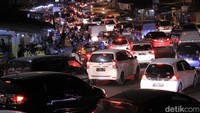 Dari data yang dihimpun di Pos Induk Dishub, Kabupaten Bandung, Selasa (19/6/2018) pukul 20.00 WIB, kendaraan yang melintas menuju Bandung berjumlah 97.242 unit.