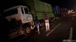 Kemacetan Mengular Arah Masuk Tol Cikampek
