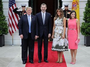 Foto: Adu Gaya Melania Trump vs Ratu Letizia di Gedung Putih