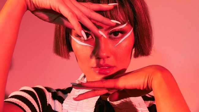 5 Fakta Menarik dari Klip Overdose Agnez Mo dan Chris Brown