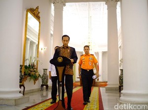 Jokowi Minta Basarnas-TNI-Polri Segera Temukan Korban di Danau Toba