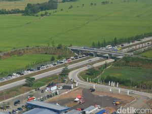 Arus Balik di Tol Cipali Pagi hingga Siang Dilihat dari Udara