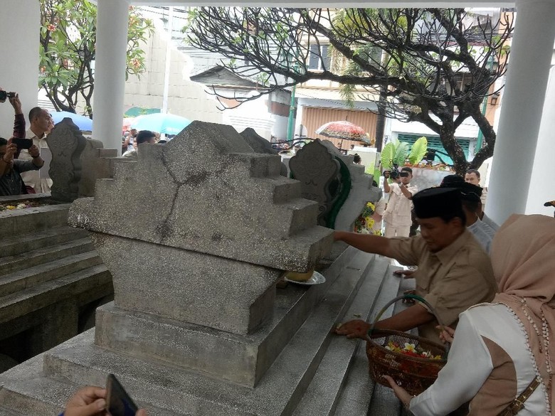 Keluarga Tolak Makam Diponegoro Dipindah, Gerindra: Itu Haknya Keluarga Tolak Makam Diponegoro Dipindah, Gerindra: Itu Haknya