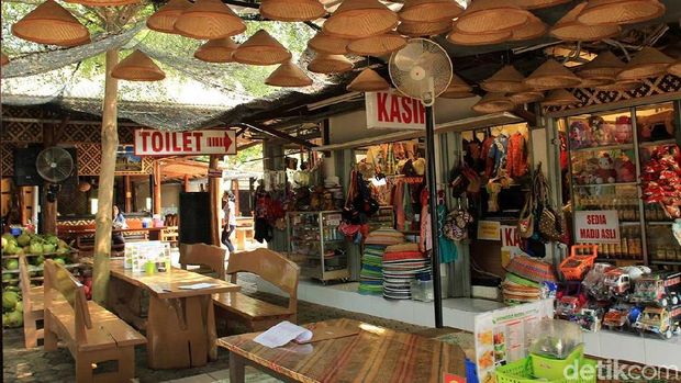 Bisa sekalian beli oleh-oleh (Randy/detikTravel)