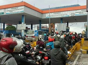 Pemudik Membludak, Pelabuhan Ketapang Tambah Loket Roda Dua