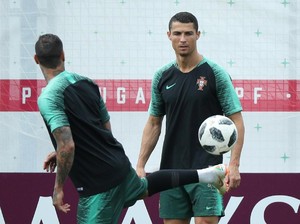 Cristiano Ronaldo Punya Cara Mandi Unik Usai Tanding Bola