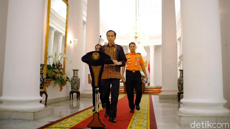 Jokowi: Kasus Tenggelamnya KM Sinar Bangun Jangan Sampai Terulang! Jokowi: Kasus Tenggelamnya KM Sinar Bangun Jangan Sampai Terulang!