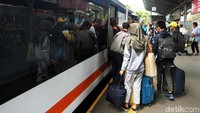 Uji coba kereta bandara ini dimulai sejak Selasa (19/6/2018).