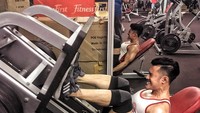 Ia pun tidak pernah melewatkan leg day. Menurutnya penting melatih otot kaki, terlebih di dunia binaraga.