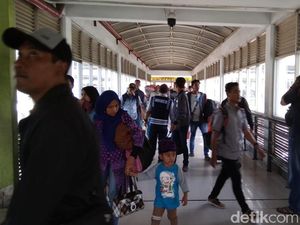 33.833 Pemudik Berdatangan di Terminal Purabaya