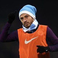 Spanyol punya banyak pemain ganteng dan David Silva adalah salah satunya. Bertubuh atletis dan dengan lesung pipinya yang semakin terlihat ketika dia tersenyum, David sungguh bisa membuat wanita gagal fokus di Piala Dunia 2018. (Foto: Getty Images)