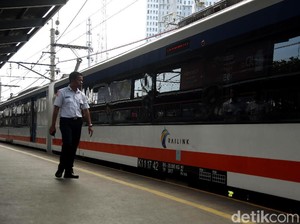 Kereta Bandara Sampai Bekasi, Damri Tak Takut Ditinggal Penumpang