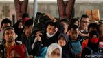 Suasana Terkini Arus Balik di Stasiun Senen