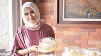 Sejak 18 Mei lalu ia memutuskan untuk mengenakan hijab. Foto: Dok. Instagram/ryana_dea