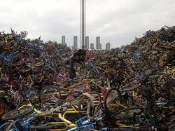 Kuburan Jutaan Sepeda, Masih Bagus Tapi Dibuang