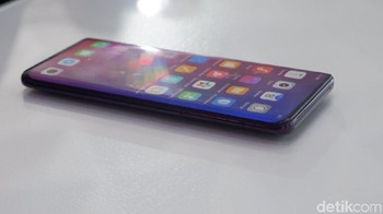 Keren bukan Oppo Find X ini? Foto: Adi Fida Rahman/detikinet