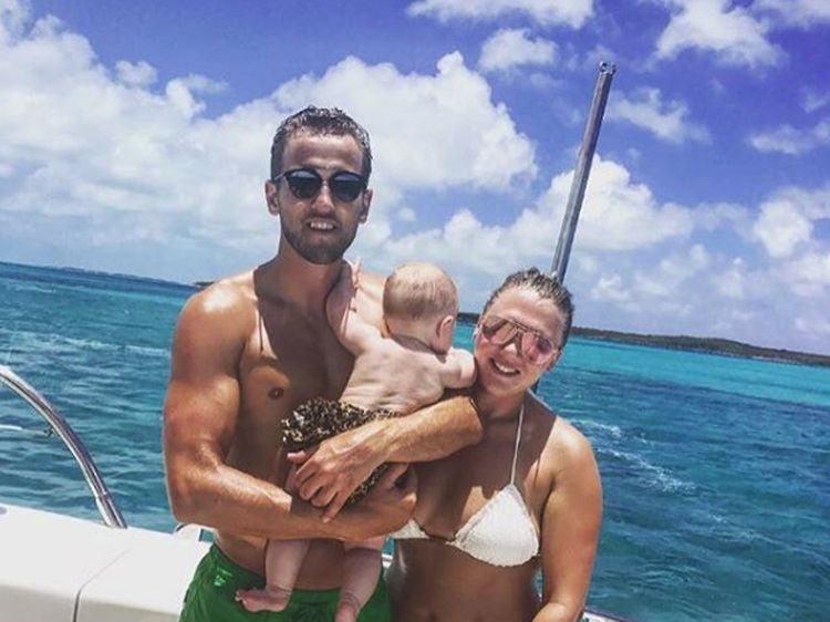 Adu Cantik WAGs Spurs dan Liverpool