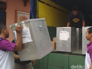 KPU Tulungagung Distribusikan Surat Suara untuk Pilgub dan Pilbup