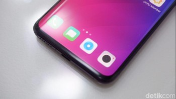 Bisa dilihat bezel bagian bawahnya sangat tipis. Foto: Adi Fida Rahman/detikinet