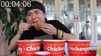 Matt Stonie Hanya Perlu 27 Menit Untuk Lahap 30 Potong Ayam Goreng!