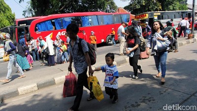 Arus Balik, 86.755 Pemudik Tiba di Terminal Kampung Rambutan