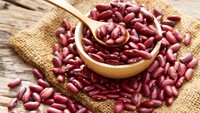 Selain polong, kacang merah juga termasuk buah lho. Meskipun sebutannya kacang, tapi kacang merah bukan jenis kacang, apalagi sayuran.