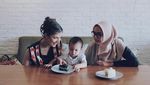 Begini Cantiknya Mikaila Patritz Saat Sedang Cicip Makanan