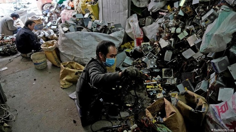 Ekologi di Cina Rusak Akibat Daur Ulang Sampah Plastik Impor Ekologi di Cina Rusak Akibat Daur Ulang Sampah Plastik Impor