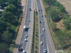 Cegah Antrean Pemudik, GT Palimanan Utama Tambah 14 Gardu