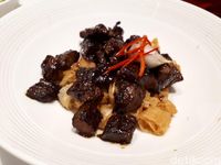 Meradelima: Nikmatnya Sapi Lada Hitam dan Tahu Telur Gaya Peranakan