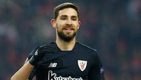 Pemain Athletic Bilbao, Yeray Alvarez juga memiliki masalah kesehatan. Ia didiagnosis kanker testis dan diharuskan melakukan operasi pada tahun 2016 lalu. Operasi pun berhasil, dan ia bisa kembali aktif bermain. Foto: Getty Images
