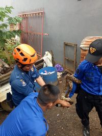 Hendak Cari Mangsa, Sanca 4 Meter Ditangkap di Makassar