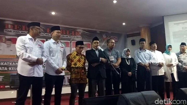 Debat Pilwalkot Sukabumi Mendadak Batal Digelar Debat Pilwalkot Sukabumi Mendadak Batal Digelar