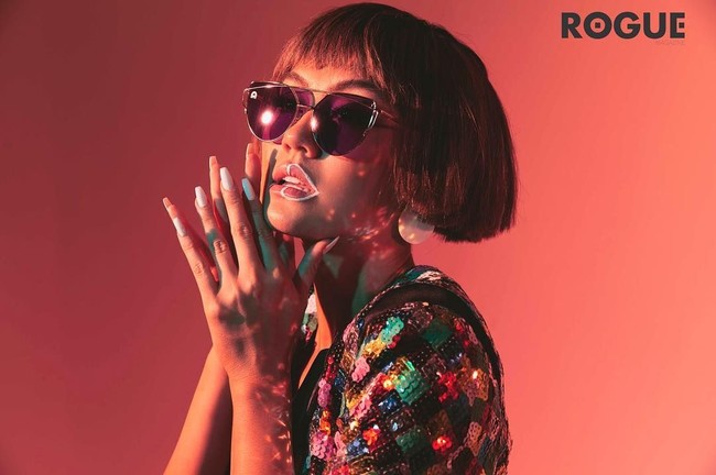 Pesona Agnez Mo diabadikan oleh fotografer fashion berbasis Los Angeles, Jonny Marlow. Foto: Dok. Rogue Magazine/Jonny Marlow