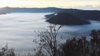 Bromo di Jawa Timur juga pernah didatangi oleh Diandra. Hal itu tampak dari jepretannya di atas Pananjakan yang poppuler di kalangan pemburu sunrise dan sunset (@diandramarsha/Instagram)