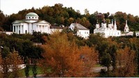 Nizhny Novgorod juga punya biara, monumen, dan banyak museum seperti museum Andrei Sakharov, Museum Maxim Gorky, museum fotografi, mesin uap dan lain-lain.(admcity.nnov.ru)