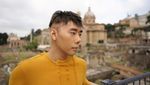Penampilan Roy Kiyoshi yang Curi Perhatian Netizen