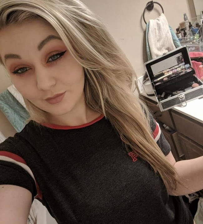 Tentara Amerika Serikat pun tidak disarankan untuk meminum urine mereka sendiri di situasi ekstrem bahkan ketika mereka dehidrasi. Alasannya tentu karena cairan tersebut dapat membayakan tubuh. Foto: Facebook Lynn Lew