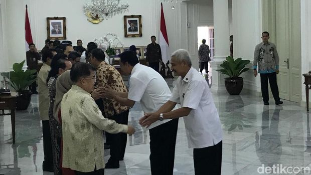JK Gelar Halalbihalal dengan Pegawai Kantor Wapres