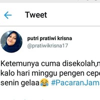 Kalau pacarmu satu sekolah pasti hari libur inginnya cepat-cepat bisa ke sekolah agar dapat bertemu si doi. Foto: Twitter