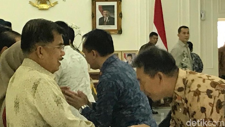 3 Dugaan JK soal Penyebab Tenggelamnya Kapal di Danau Toba 3 Dugaan JK soal Penyebab Tenggelamnya Kapal di Danau Toba