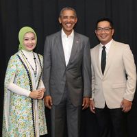 Ini Baju Andalan Istri Ridwan Kamil untuk Blusukan hingga Rapat Kerja