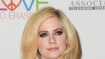 Avril Lavigne yang Kini Makin Cantik