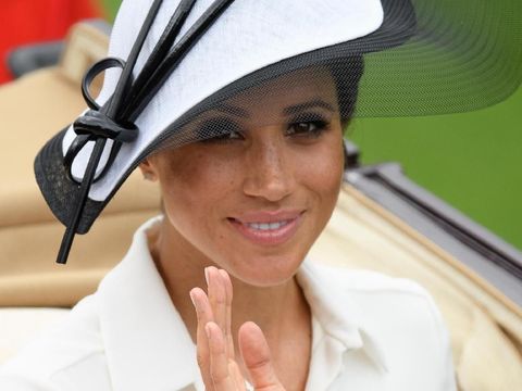 Meghan Markle menorehkan sejarah setelah masuk nominasi Teen Choice Awards 2018.