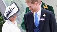 Meghan Markle dikabarkan tengah mengandung anak kembar dan menginjak usia tiga bulan. Perutnya memang tampak buncit saat menghadiri sebuah acara. Foto: Chris Jackson/Getty Images
