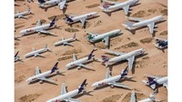 Saat tiba di gurun di California itu, Kelley terkejut oleh pola tak terduga yang diciptakan oleh pesawat saat sudah pensiun (Mike Kelley/CNN Travel)